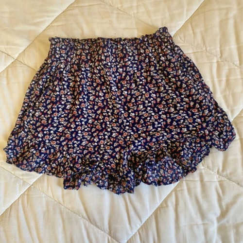 Hollister Ultra High Waisted Summer Shorts XS Romantic Floral Ruffle