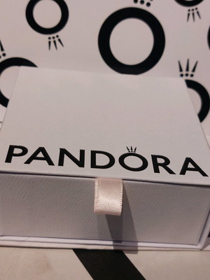 Pandora box like new
