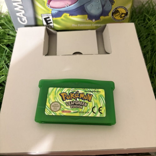 Pokémon LeafGreen Game Boy Advance game like new, original
