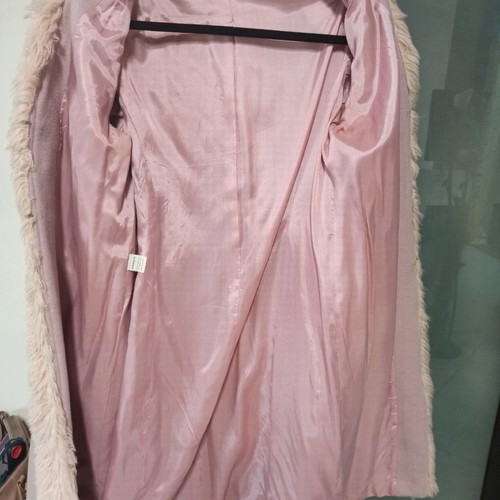 Dusty pink coat used with fur details, size M