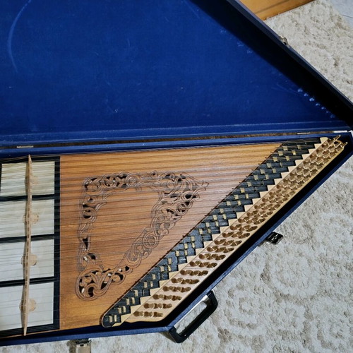 Armenian qanun like new with case