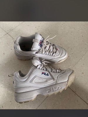 Fila Disruptor λευκά αθλητικά παπούτσια ανακαινισμένα, μέγεθος 38