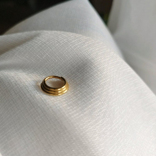 Septum triple clicker ring gold plated surgical steel 316L like new