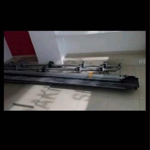 Roller shutters like new with electric motor and remote control