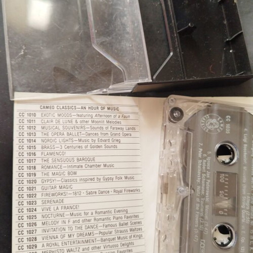 Memories 16 Unforgettable Melodies cassette tape like new, classical