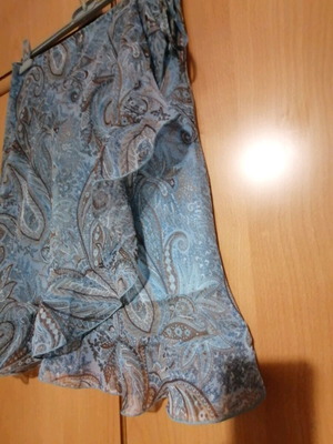 Amy Byer skirt like new, printed, size L, multicolor