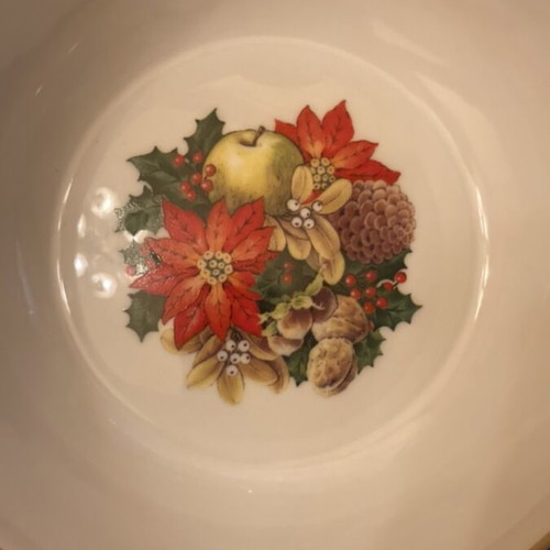 Kaiser Christmas porcelain set like new, 3 pieces