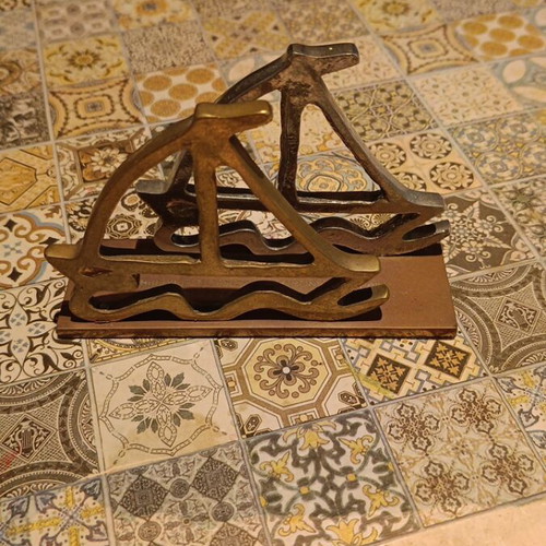 Metal napkin holder modern, like new