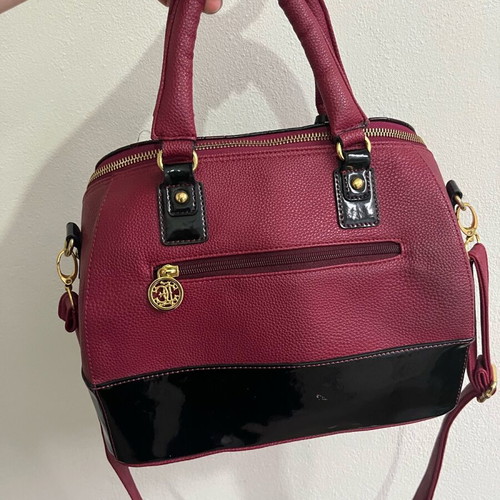 Elisabeth George leather handheld bag with gold details like new