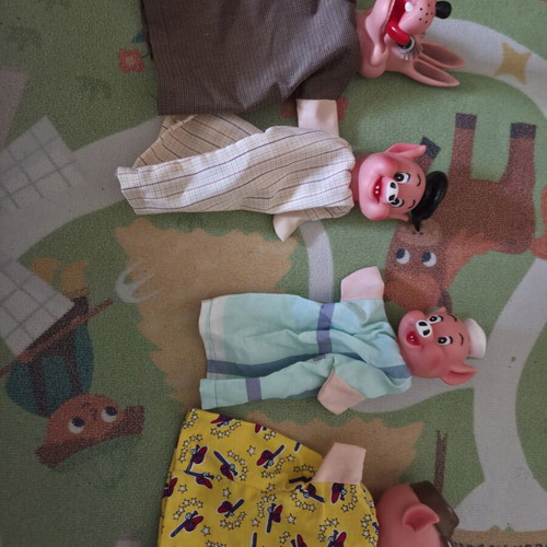Puppet Theater with The Three Little Pigs like new