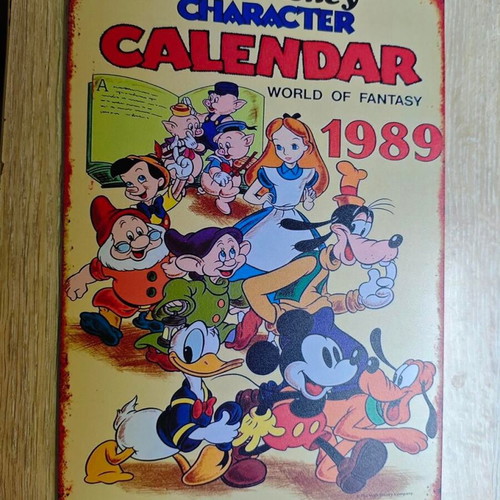 Walt Disney Metal Sign 1989 like new, vintage decorative calendar