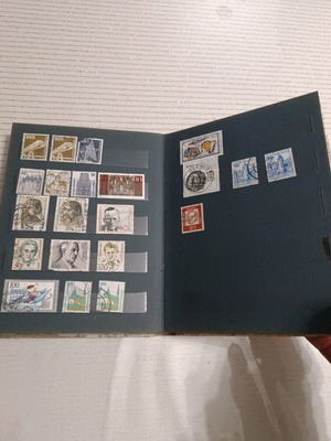 Stamp collection used, 2 albums Greek and foreign