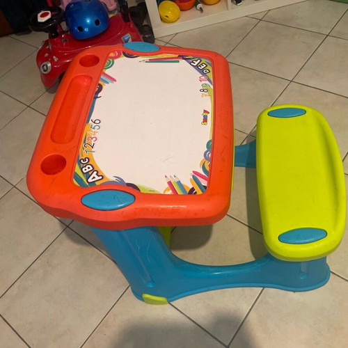 Smoby school desk with accessories used