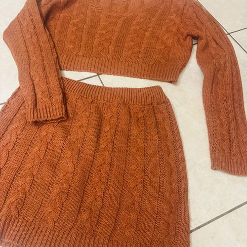 Knitted set of 2 pieces used, crop top and mini skirt in terracotta