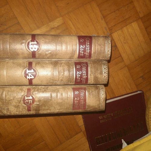 Encyclopedia Epistimi & Zoi like new, complete volumes and dictionaries