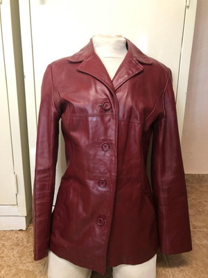 Please leather jacket like new, size M, red with Avon lipstick gift