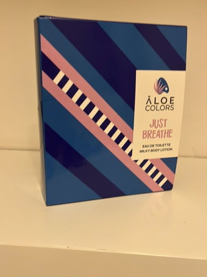 Aloe Colors Just Breathe women's set with body lotion like new, 2 pcs