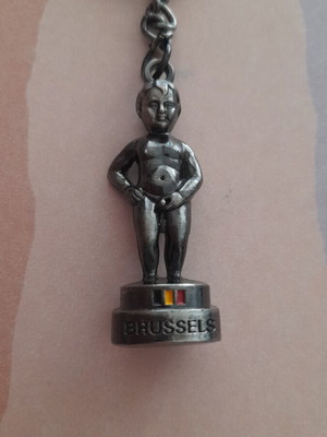 Brussels keychain, silver