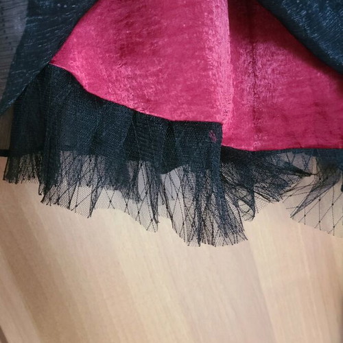 Gothic Birdcage Skirt like new, black and burgundy