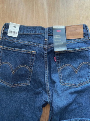 Levi's Premium Wedgie Straight jeans new, blue, size 27