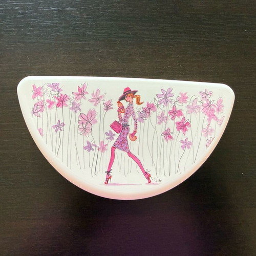 Tupperware collectible toast container new with girl design