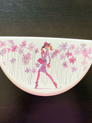 Tupperware collectible toast container new with girl design
