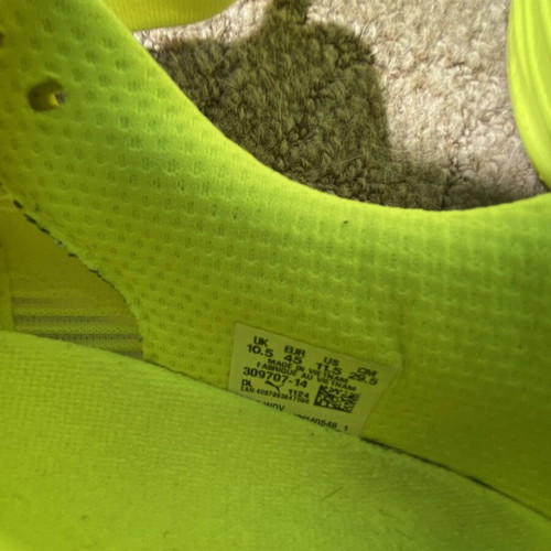 Puma Deviate Nitro 45 athletic shoes like new, green and yellow