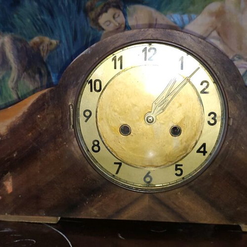 Old table clocks used, need repair