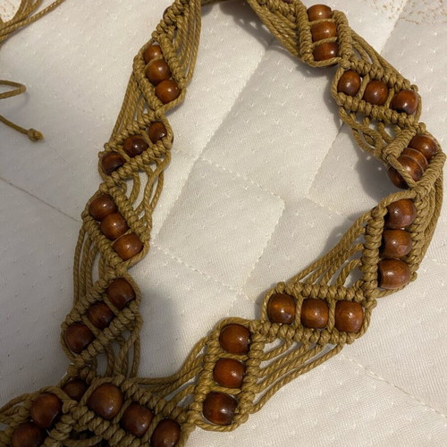 Boho belt adjustable like new with wooden beads