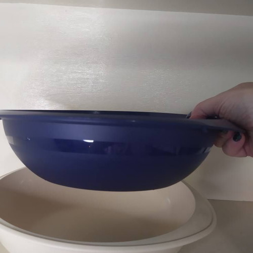 Vintage Tupperware Duo Server 2.1 lt thermo bowl