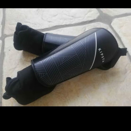 Adidas football shoes new, size 40.5, black with free shin guards