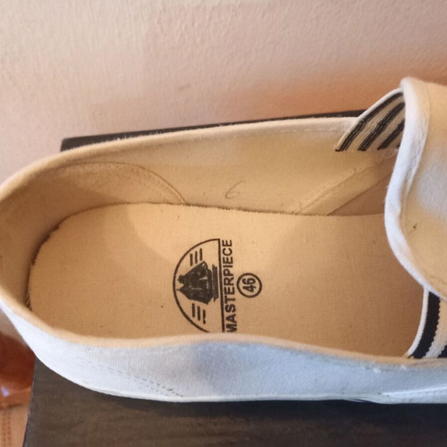 Master canvas shoes size 46, white