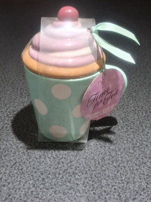 Next Novelty Cupcake Mug with Lid new ceramic cup