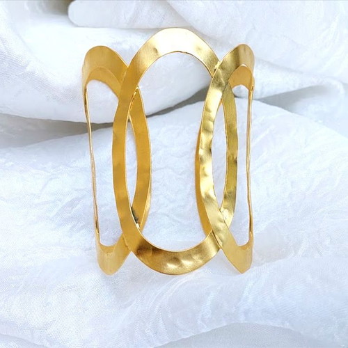 Bracelet cuff type 9 cm, like new, gold-plated brass by BART BIJOUX