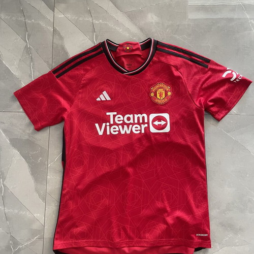Manchester United jersey 23-24 size large like new