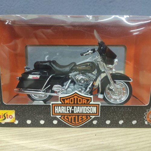 Harley-Davidson DYNA SPORTSTER SPRINGER 1999 motorcycle model 1/18 scale