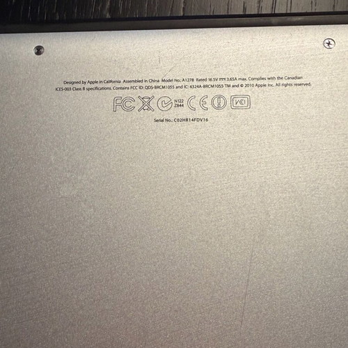 MacBook Pro 13" (2011) like new with Apple charger