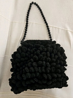 Handmade knitted large handbag with black chain new