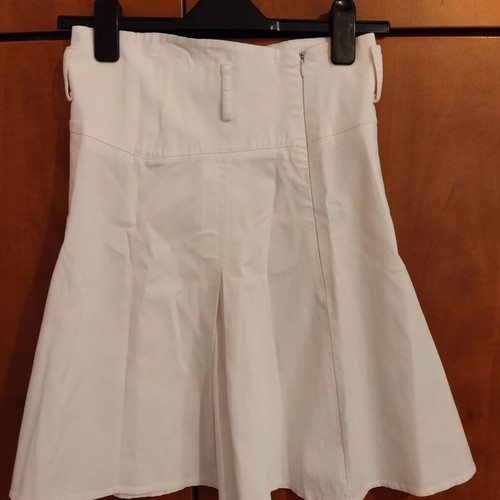 Skirt white cotton pleated used high-waisted