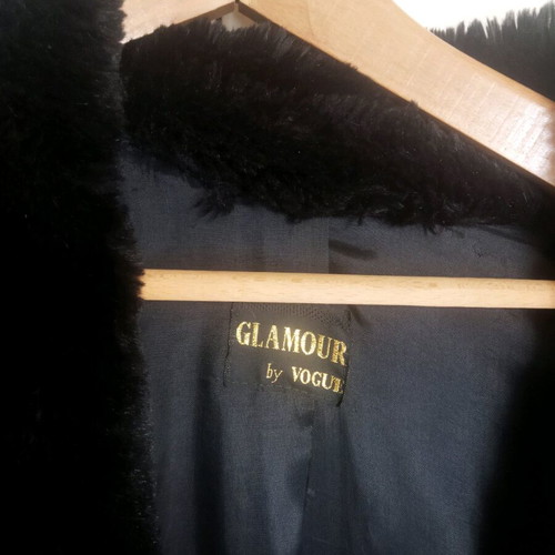Vogue synthetic fur like new