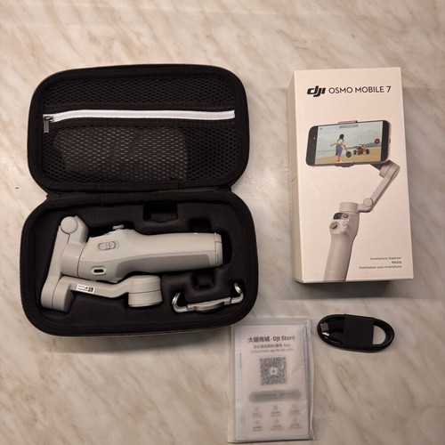 DJI Osmo Mobile 7 like new gimbal with accessories