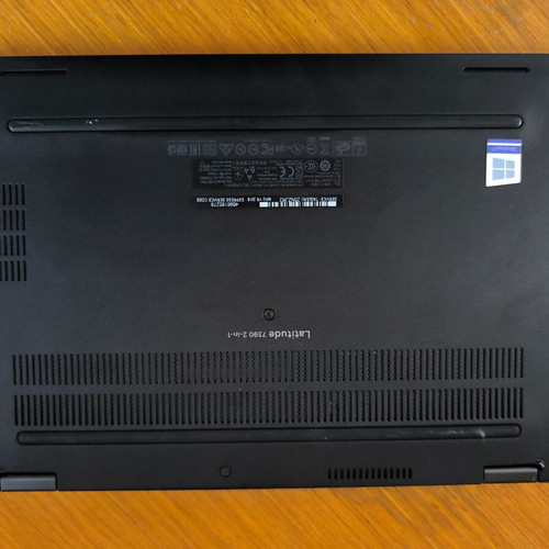 Dell Latitude 7390 2-in-1 Touch i7 8ης γενιάς 16GB FHD Windows 11 Pro σαν καινούργιο