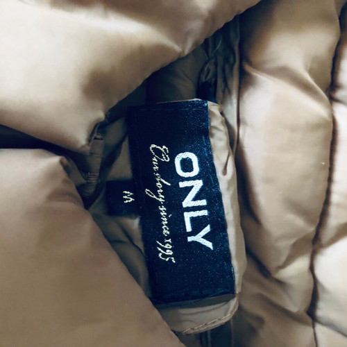 Pack of elastic Zara jeans and Only jacket like new