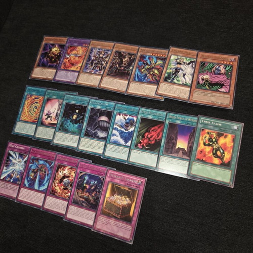 Yu-Gi-Oh card collection, foils and rares, pack of 128