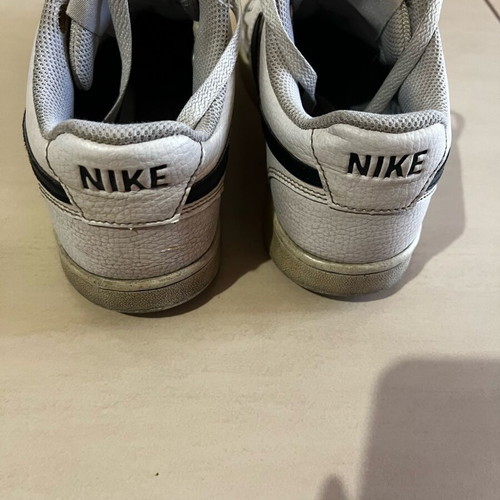 Nike athletic shoes used, size 39, white