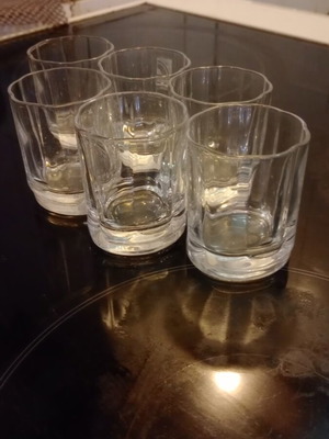 Shot glasses like new, set of six