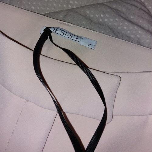 Desiree pants new, size S