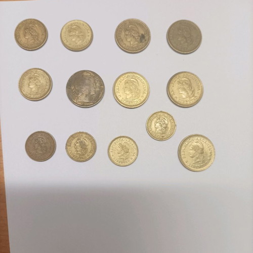 Lot of 34 used Argentine coins