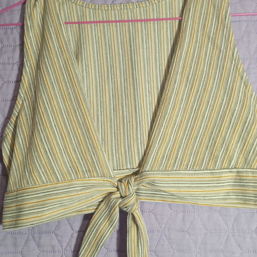Top with Front Tie like new, yellow, size M