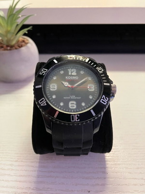 Kosmo Watch black wristwatch with rotating bezel new